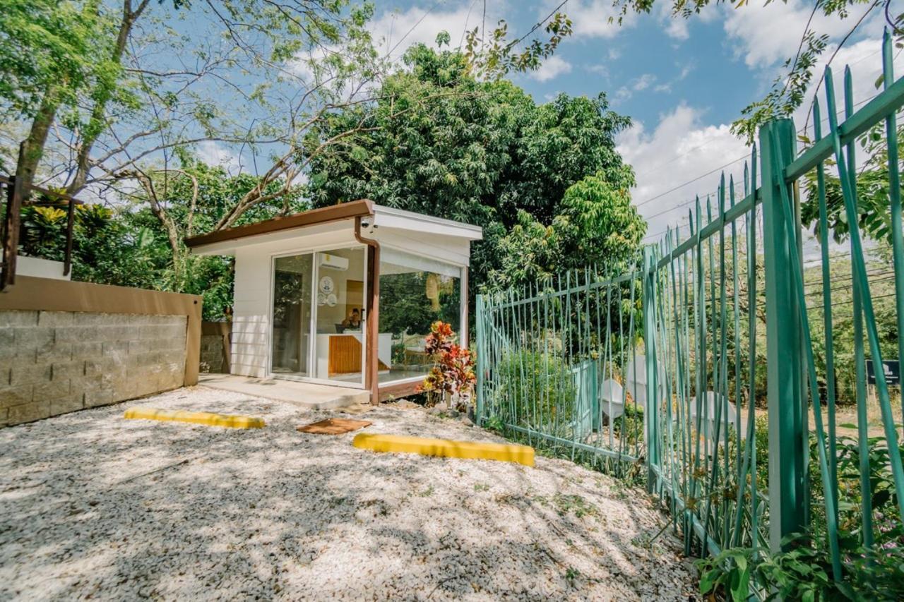 Hotel Ocotal Bed & Breakfast Playa Ocotal Bagian luar foto